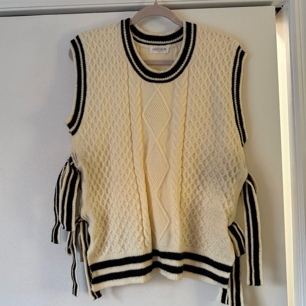 Vestique Cable Knit Tie Side Sweater Vest